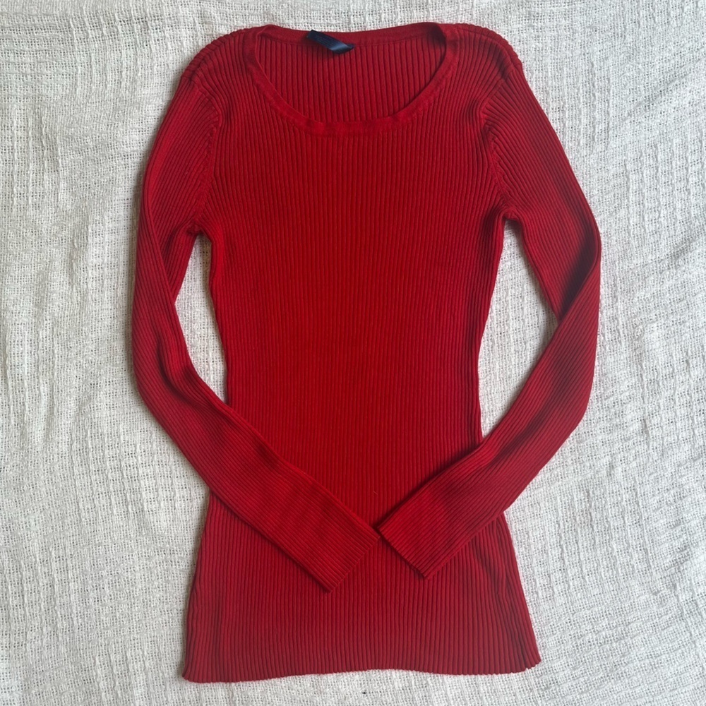 Women’s red long sleeve sweater size medium